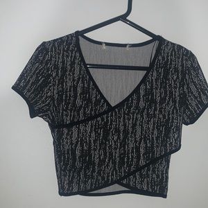 Black Cross over Crop Top Forever21